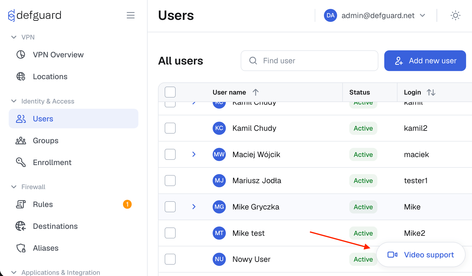 Contextual video tutorial support button